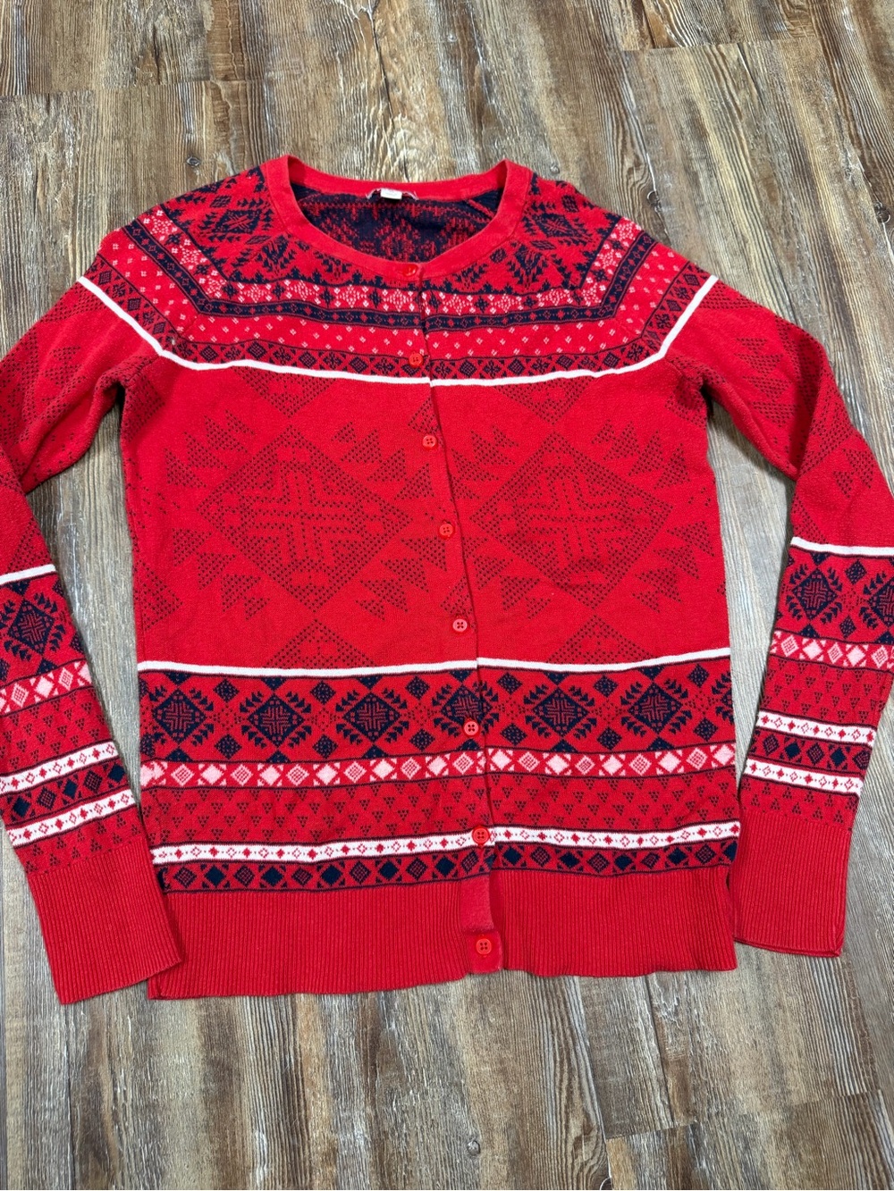 Y2K Merona red cardigan with navy blue and white geometric patterns, size M
